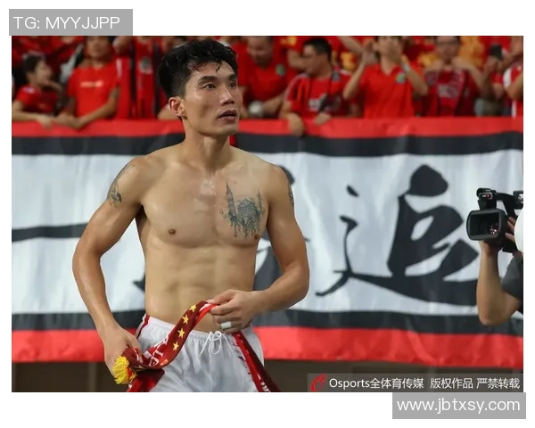 国外足球明星展现肌肉魅力的精彩照片合集让你大开眼界