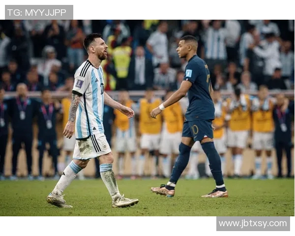 梅西与足球明星握手瞬间展现友谊与竞技精神的完美结合